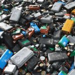 La Alianza Inesperada que Está Transformando el Reciclaje de Baterías de EV en Medio del Turbulento Comercio